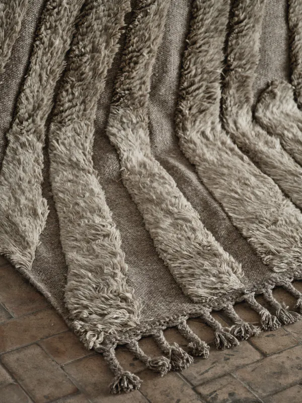 Cappelen Dimyr no.04 220x280cm, stone