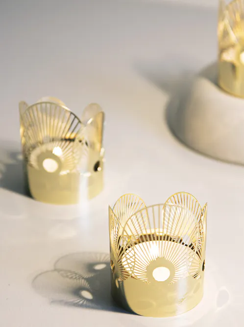 Hovedbilde Pluto Design Sun Telysestake gull Stor